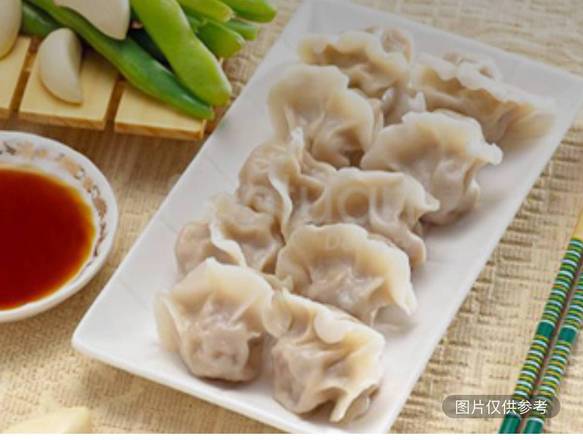 10. Chive Pork Dumplings 韭菜猪肉水饺